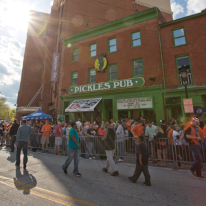 crowd outside pickles pubs